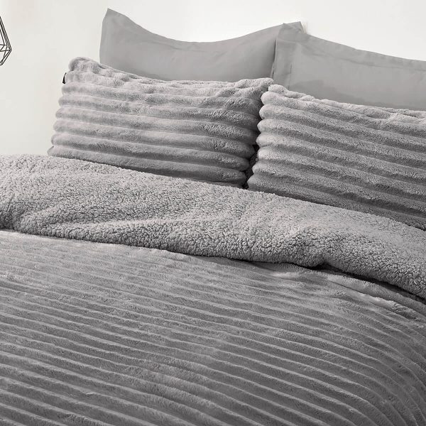 Edredón conforter sherpa RABBIT de Pierre Cardin